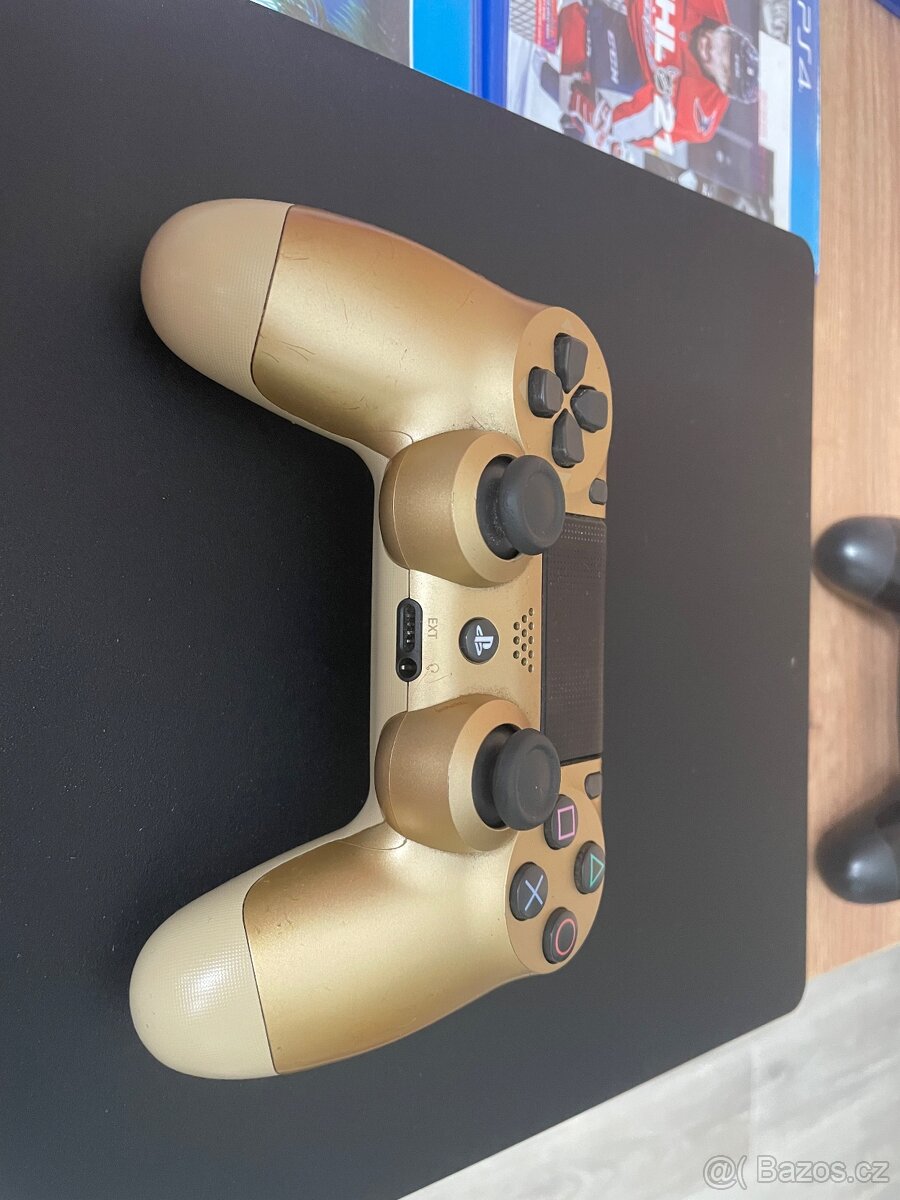 PlayStation 4 + 2 ovladače +hry - 3