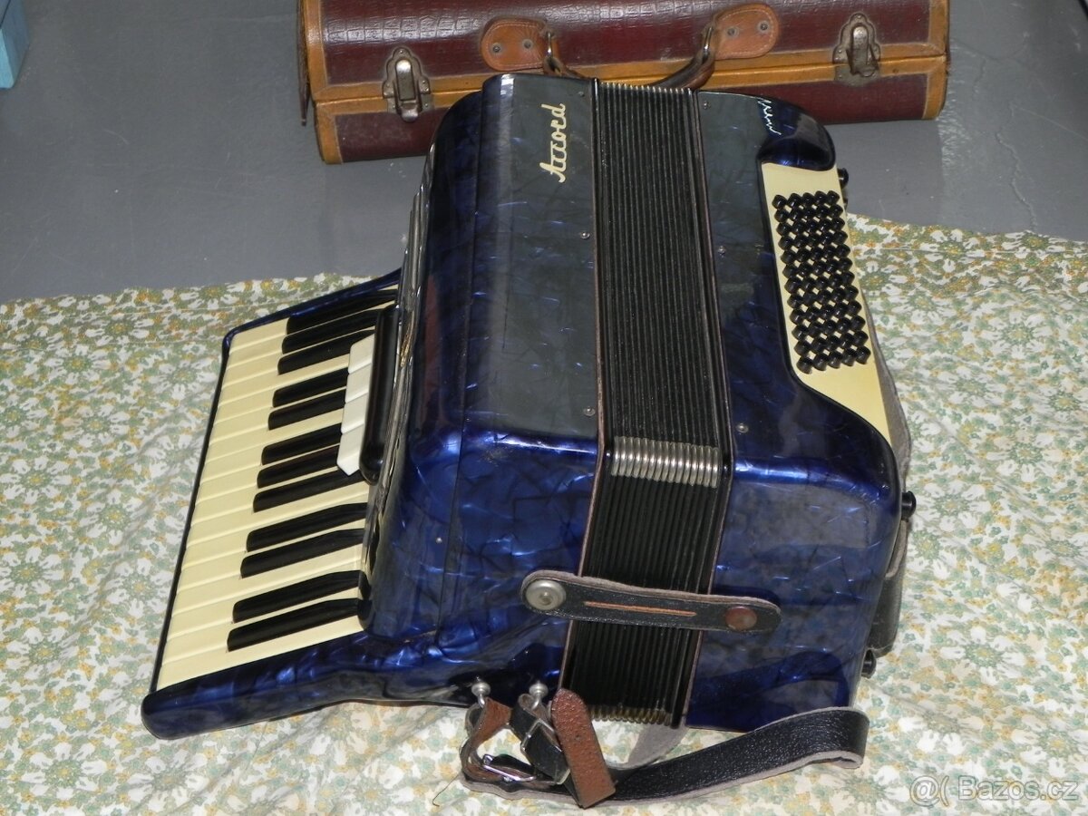 Stará harmonika accord - 3