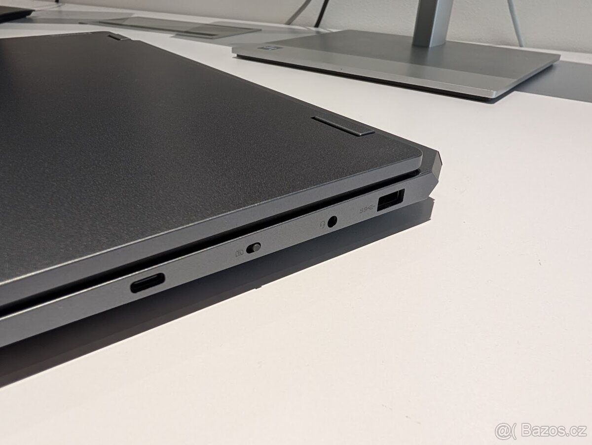 Lenovo LOQ 15IRX9 (83DV006LCK) - 3