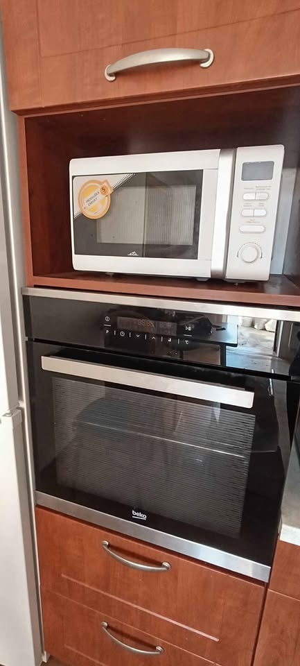 Kuchyňská linka + spotřebiče - 3