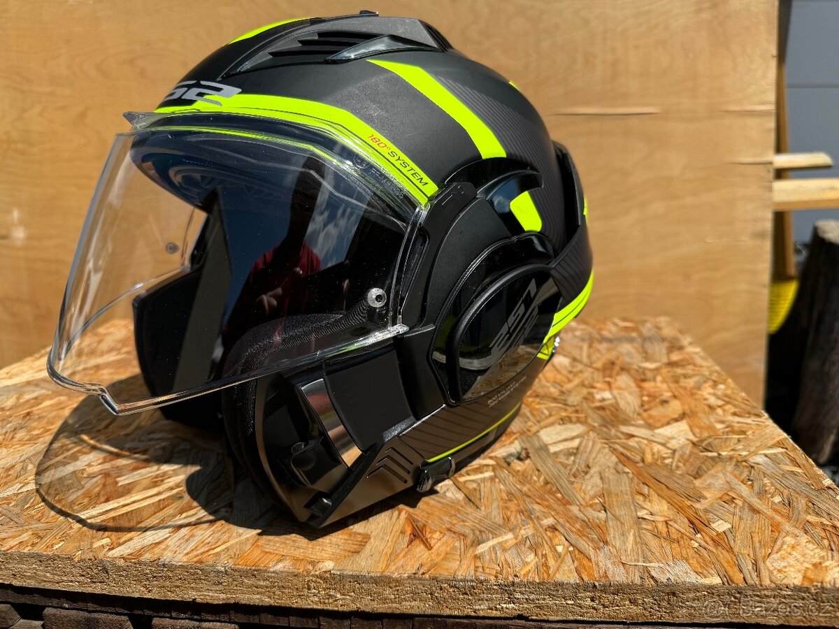 Prodám moto přilbu - 3