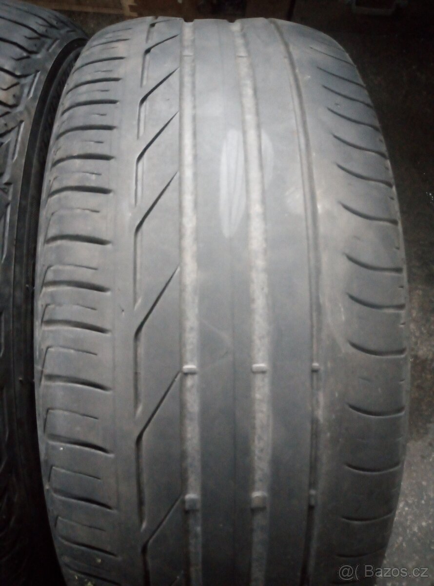 225/50 R18 - 3