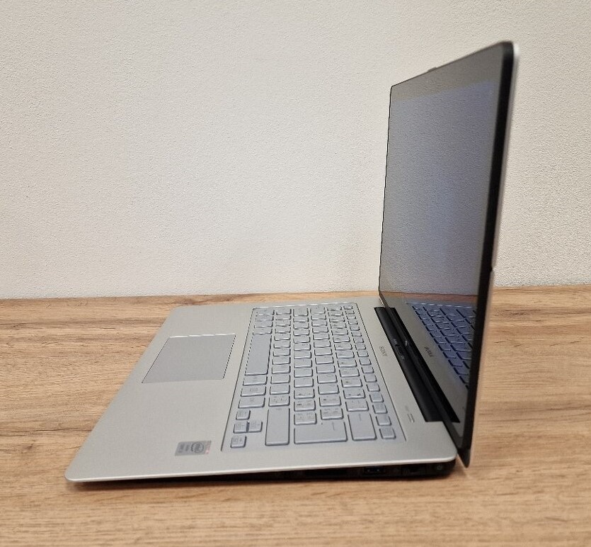 Notebook Sony SVF14N1D4E celokovový - 3