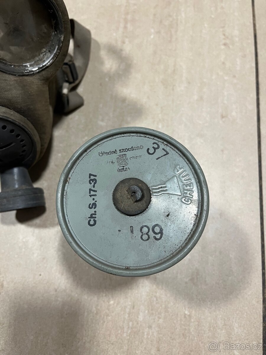 Plynová maska s filtrem - 3