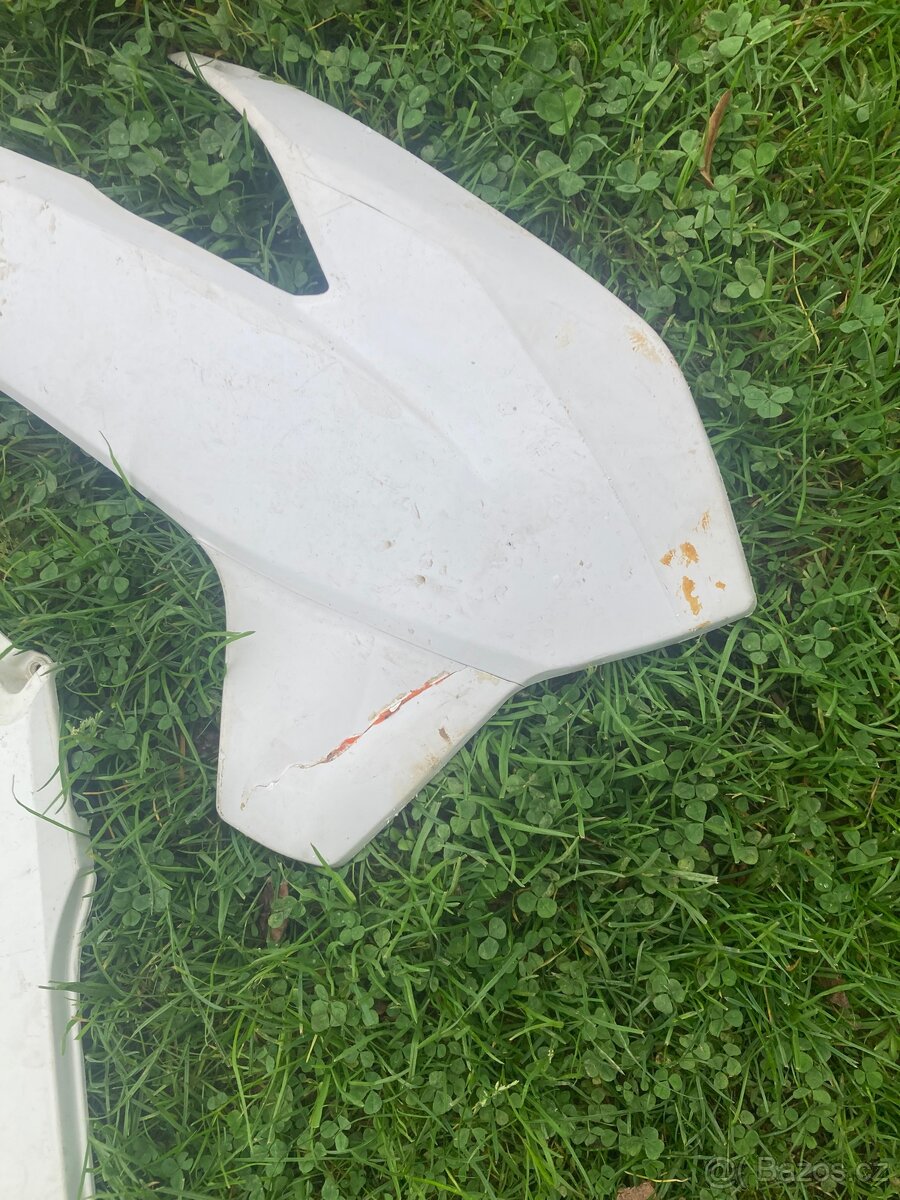 Plasty ktm 12-16 - 3