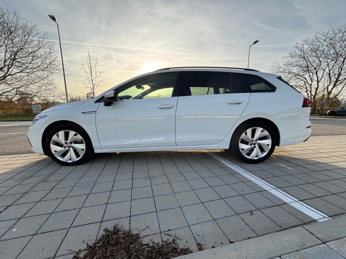 Volkswagen Golf 8 Variant Style 2.0TDI 110kW 2022 DSG LED - 3