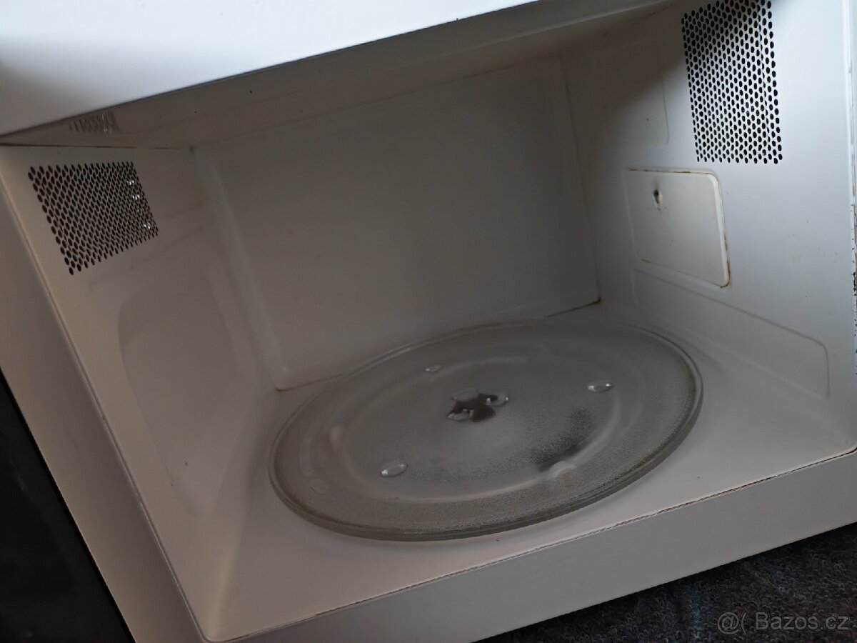 Mikrovlnka Daewoo - 3