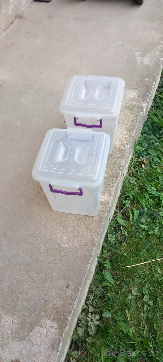 Plastové bedny s víkem - 3