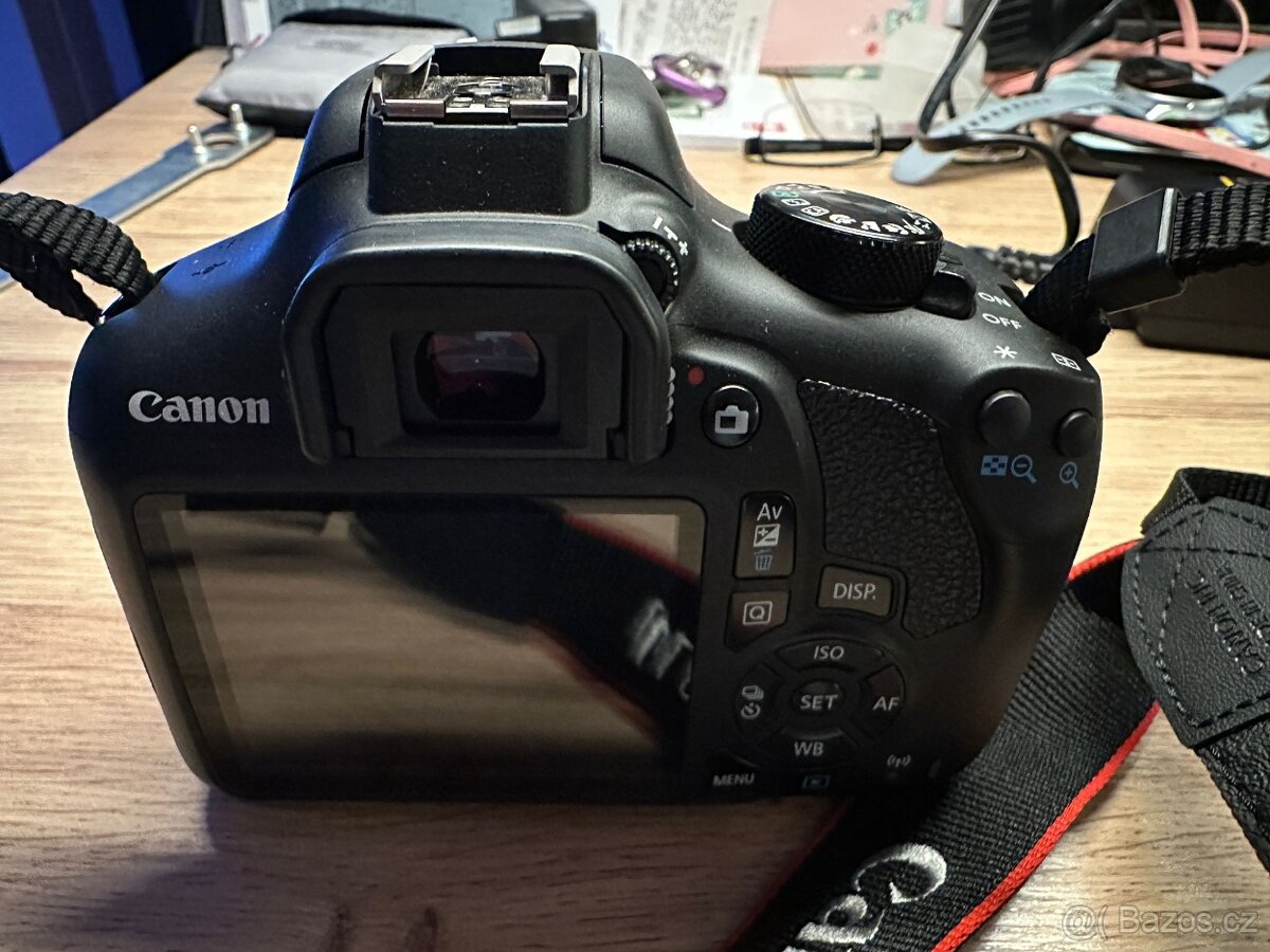 Canon EOS 1300D - 3