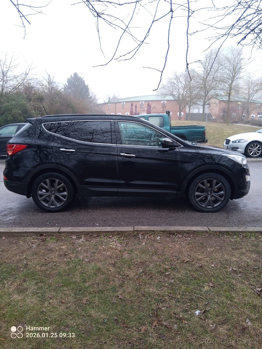 Hyundai Santa Fe - 3