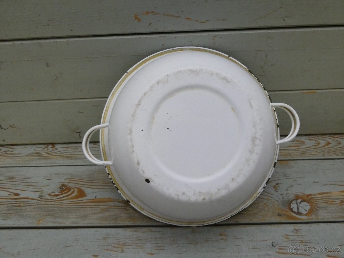 Bílá smaltovaná mísa s ušima - 3