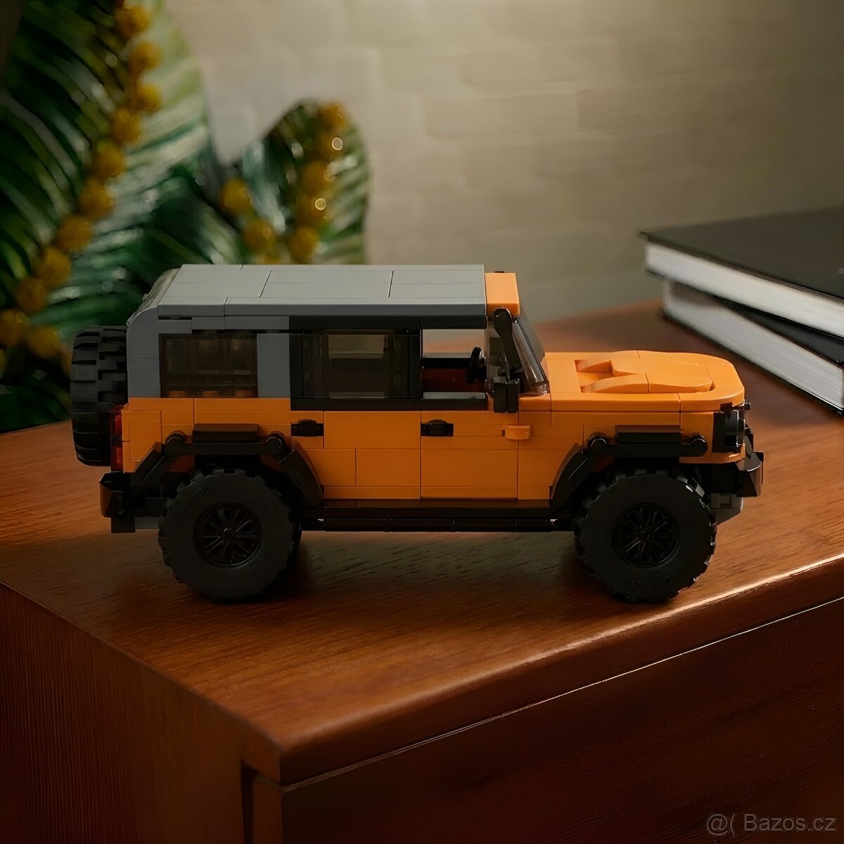 LEGO MOC Ford Bronco - 3