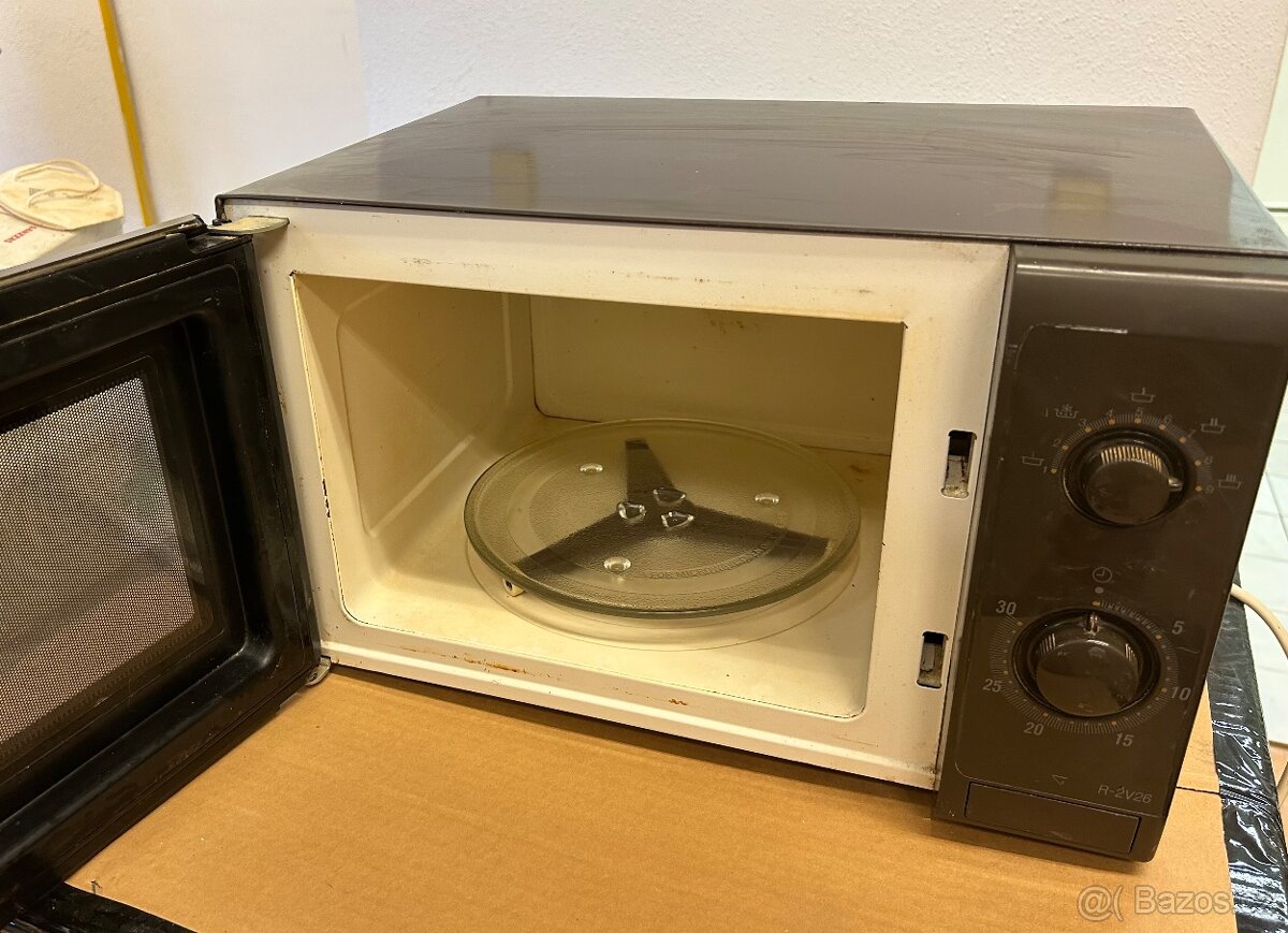 Mikrovlnná trouba Sharp 700W - 3