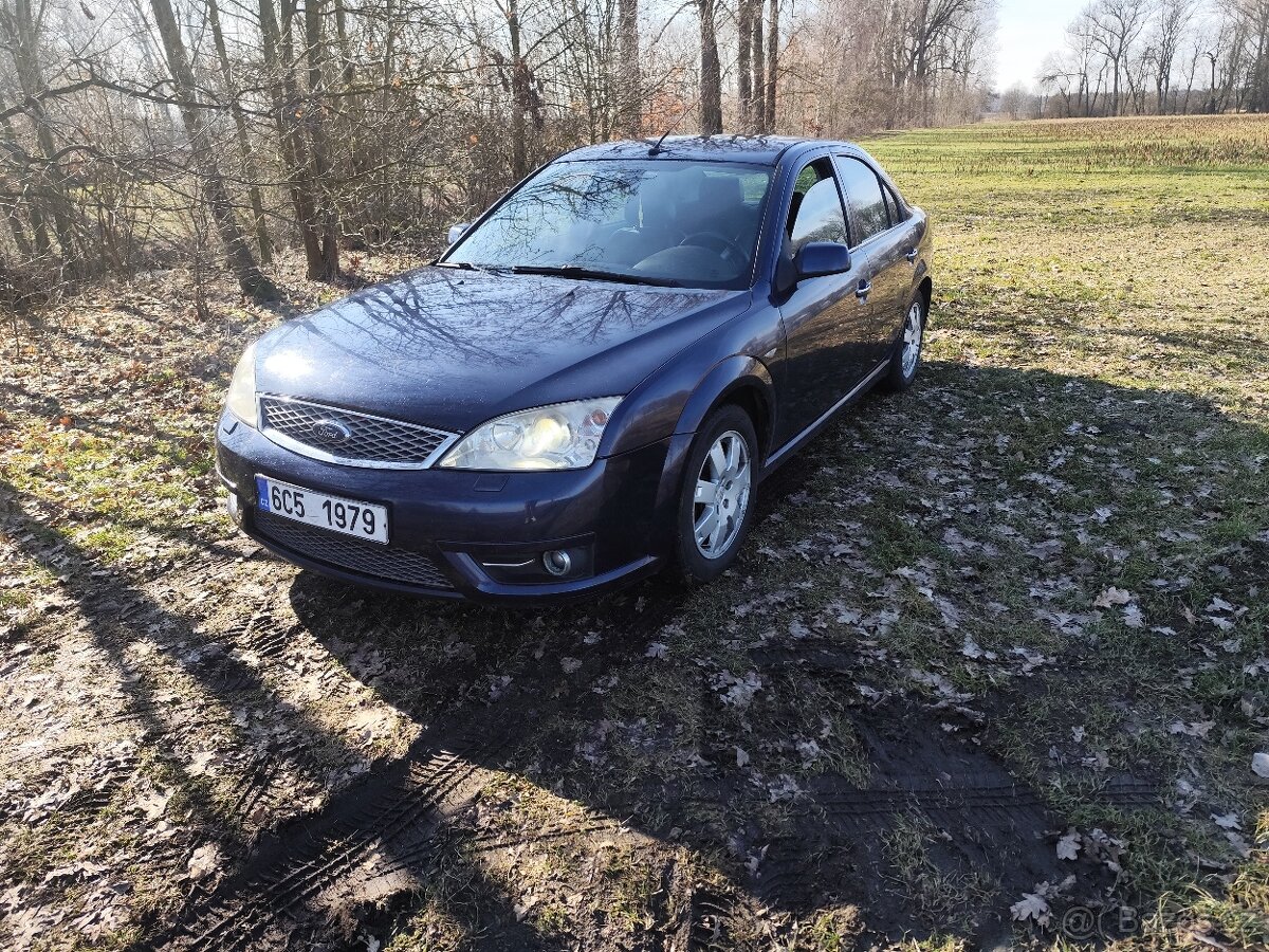 Mondeo mk3 2.2 114kw St-packet sedan - 3
