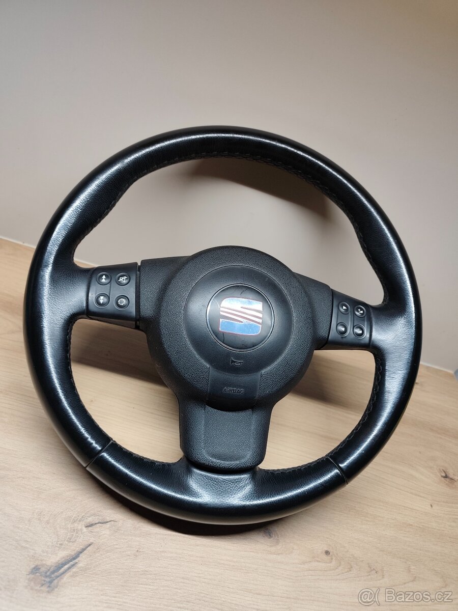 Prodám tříramenný multifunkční volant Seat - 3
