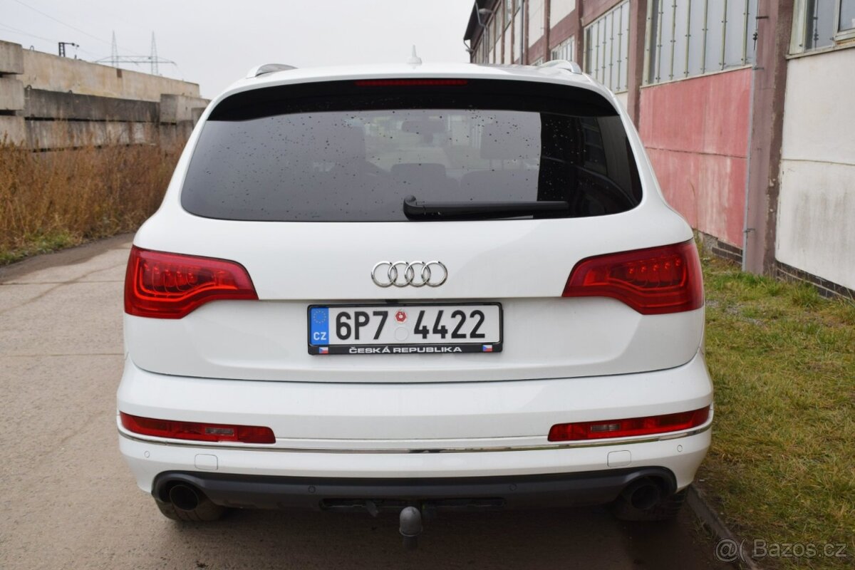 Audi Q7 3.0TDi 4X4/FACELIFT/TAŽNÉ/BOSE - 3