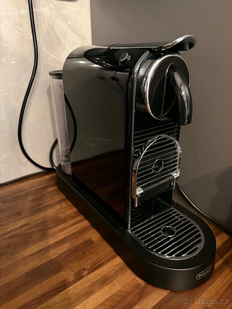 Kávovar na kapsle Nespresso De'Longhi CitiZ - 3