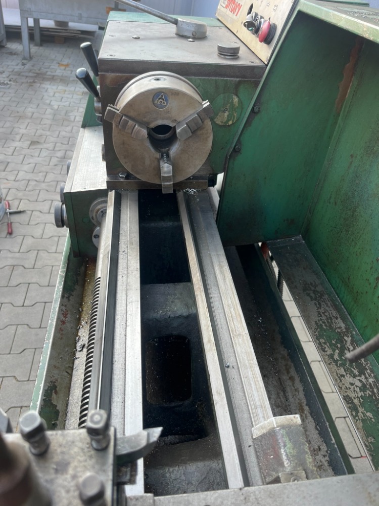 226. Soustruh C8C - 3