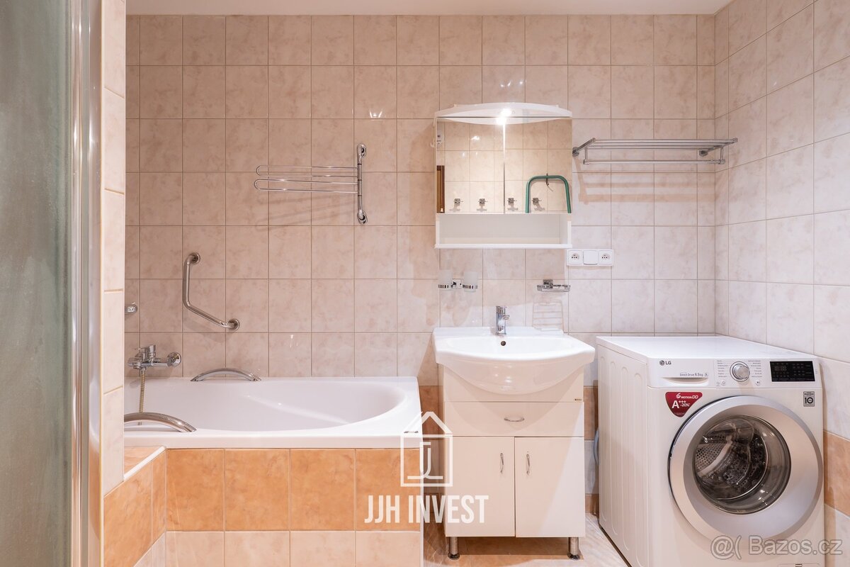 3+1 na Barrandově: světlý byt připravený na vaši rekonstrukc - 3