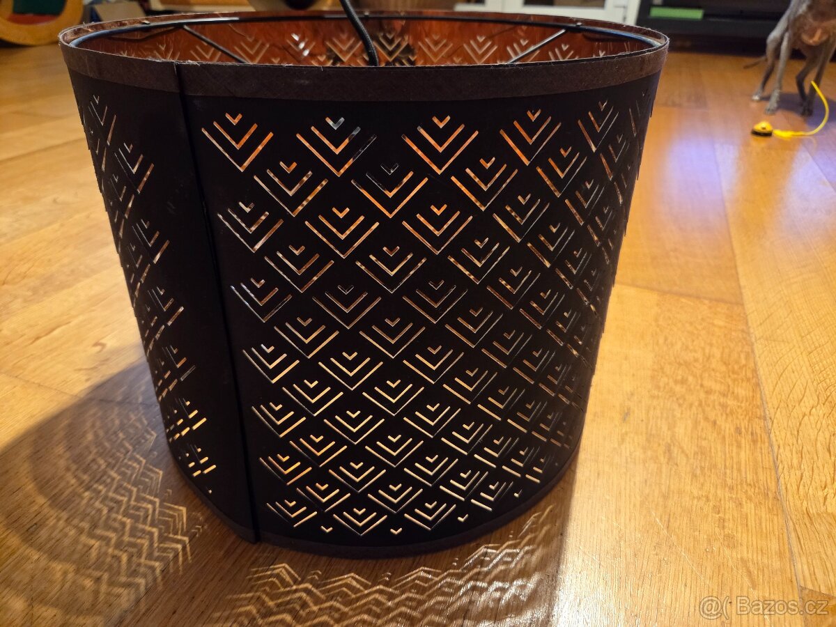 Stínidlo a lampa - 3