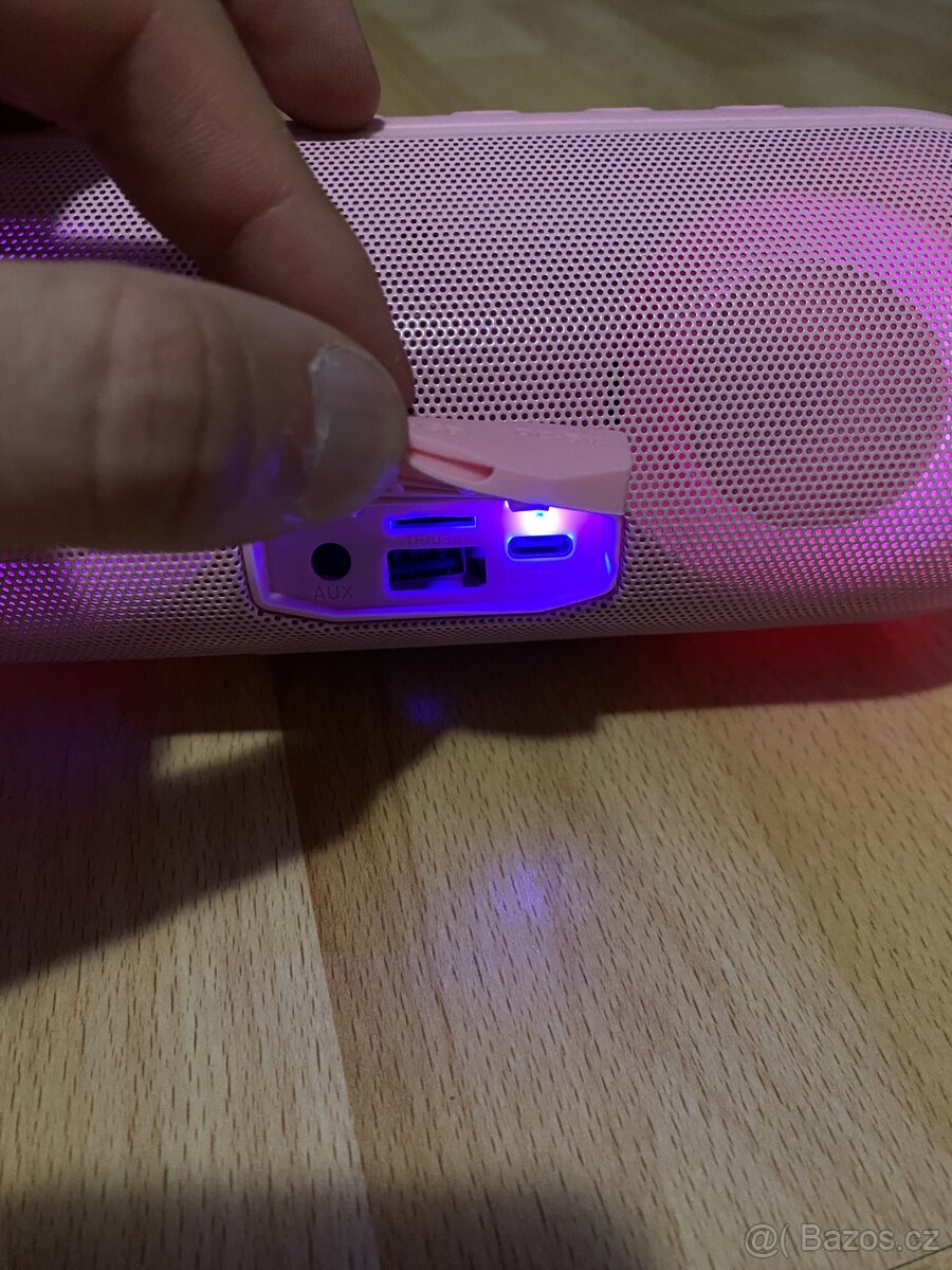 Přenosný reproduktor ykall t3 růžový 20 W - 3