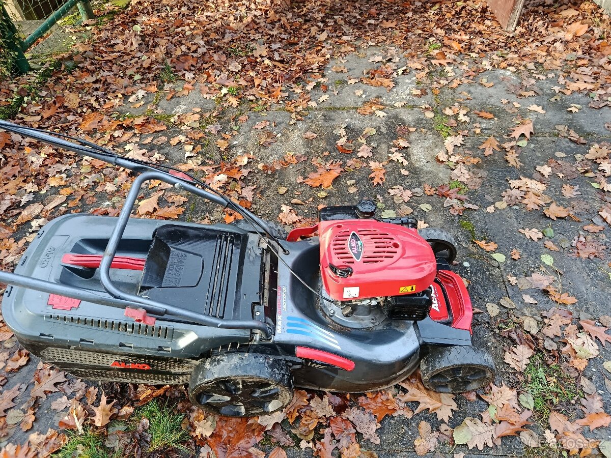 Prodám zachovalou sekačku - 3