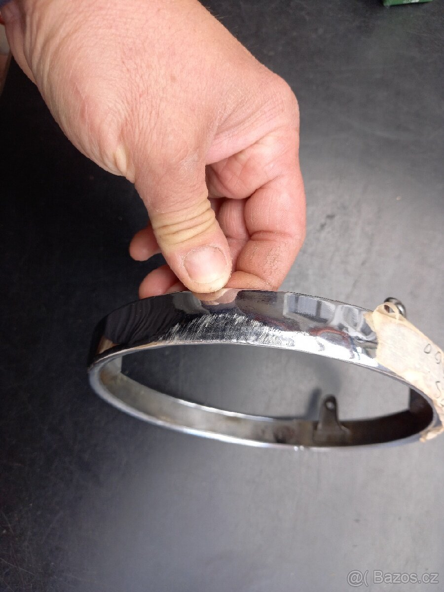 Triumph Thunderbird 900 - rámeček světla - 3