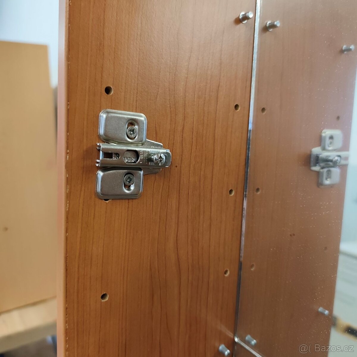 Sběratelská skříň, výstavní vitrína skleněné poličky - 3