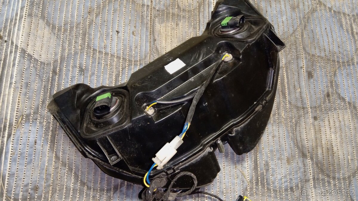 Přední světlo Aprilia RS 125 2006-2012 - 3