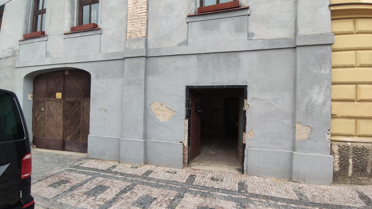 Nebytový prostor 3+kk (78 m2) u náměstí Velvary - 3