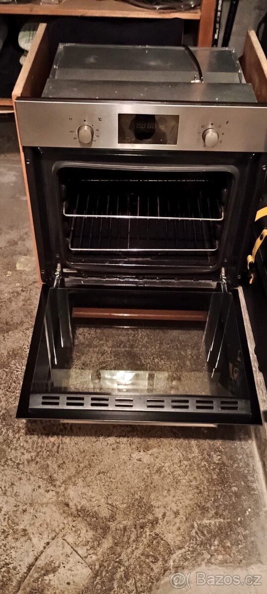 Elekrická Trouba Candy funkční nebo ND - 3