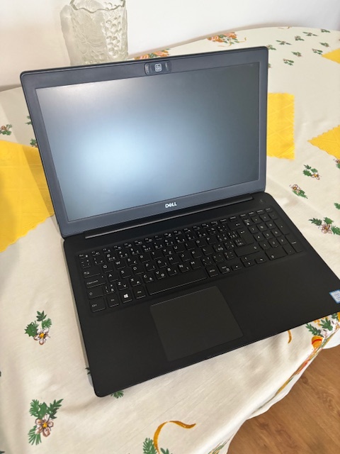 Notebook Dell 3500 - 3