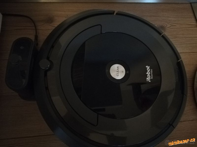 Robotický vysavač iRobot Roomba 696 WiFi - 3