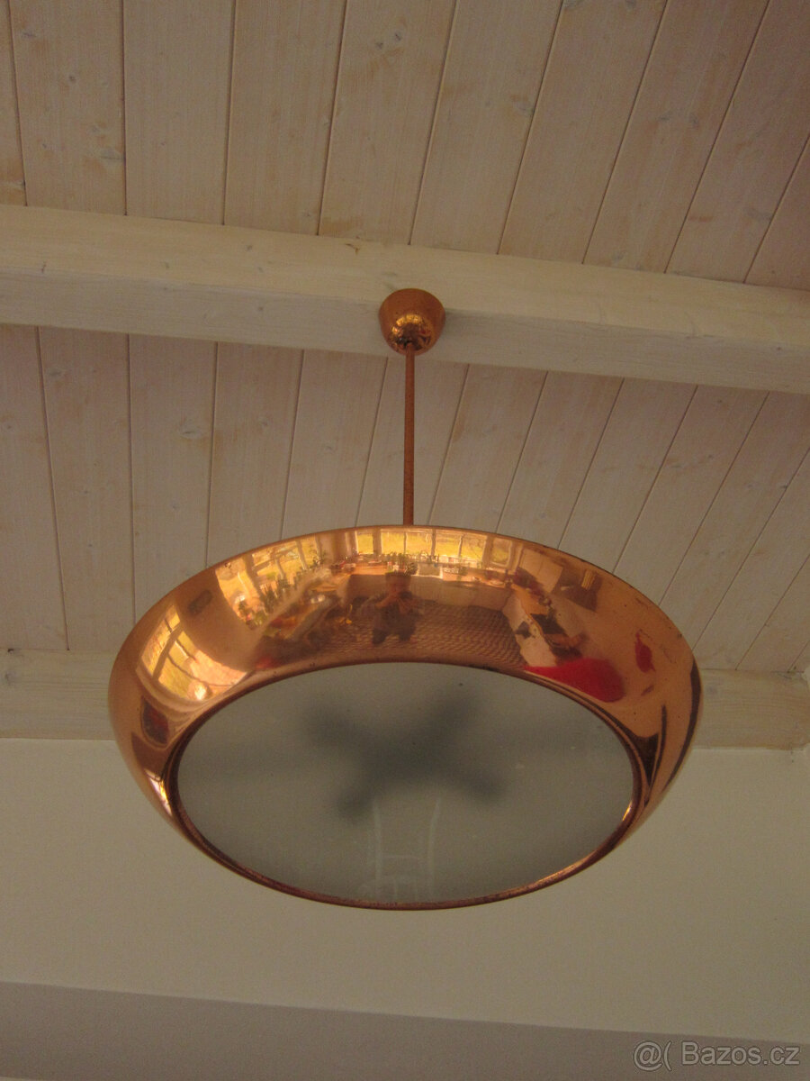Lustr ufo funcionalismus - 3