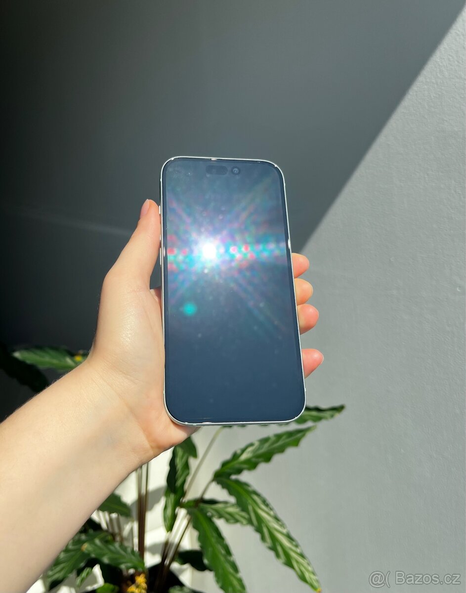 iPhone 15 128 GB zelený - 3