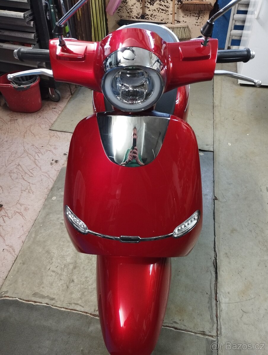 Skútr 125 - 3