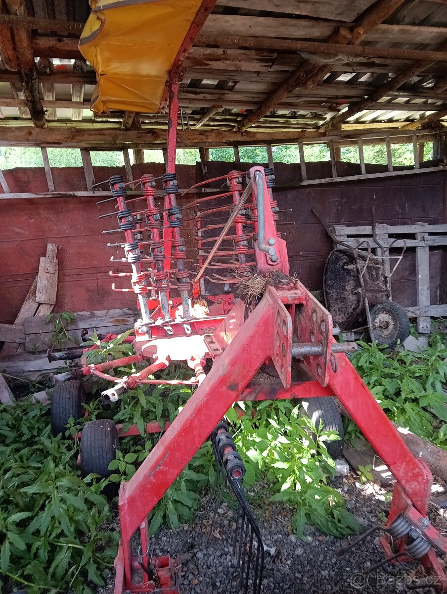 Shrnovač , řádkovač , nahrnovač píce sena - 3