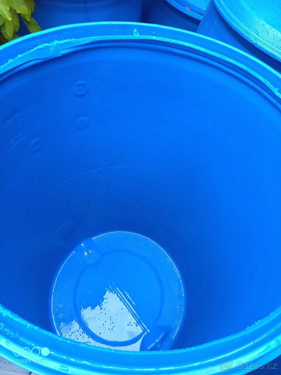 Plastové sudy 200 litrů - 3