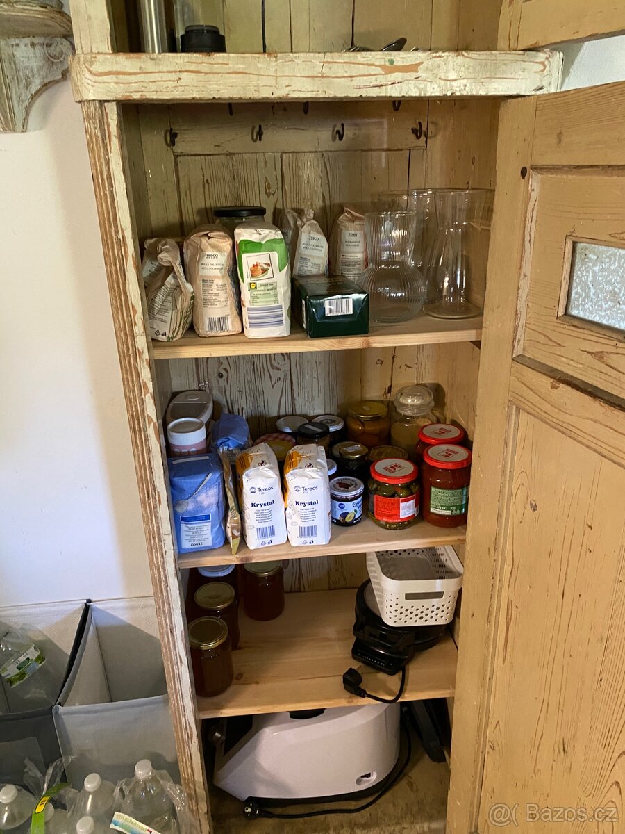 Starožitná skříňka - 3