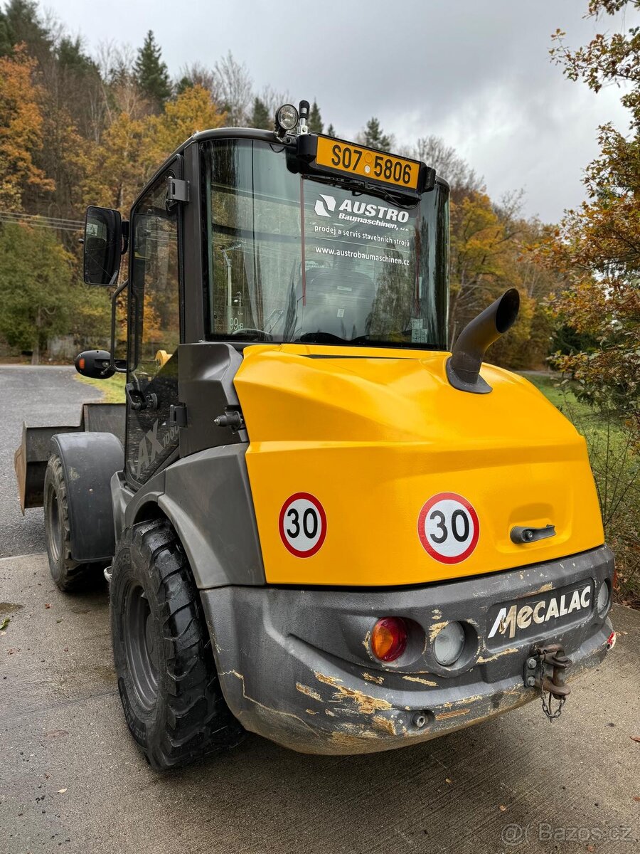 Kolový nakladač Mecalac ax1000 - 3