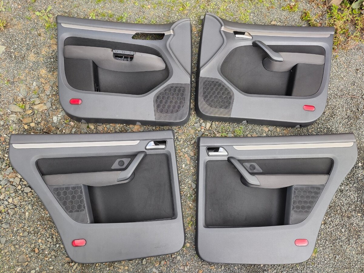 Sedačky, tapeci Touran - facelift - 3