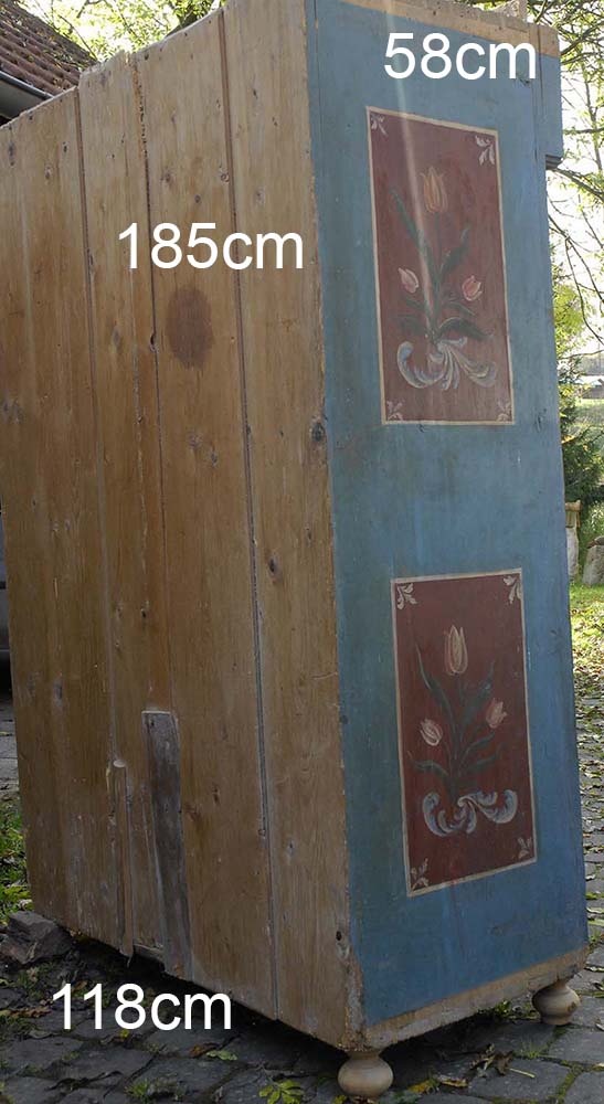 Prodáme lidovou malovanou skříň - 3