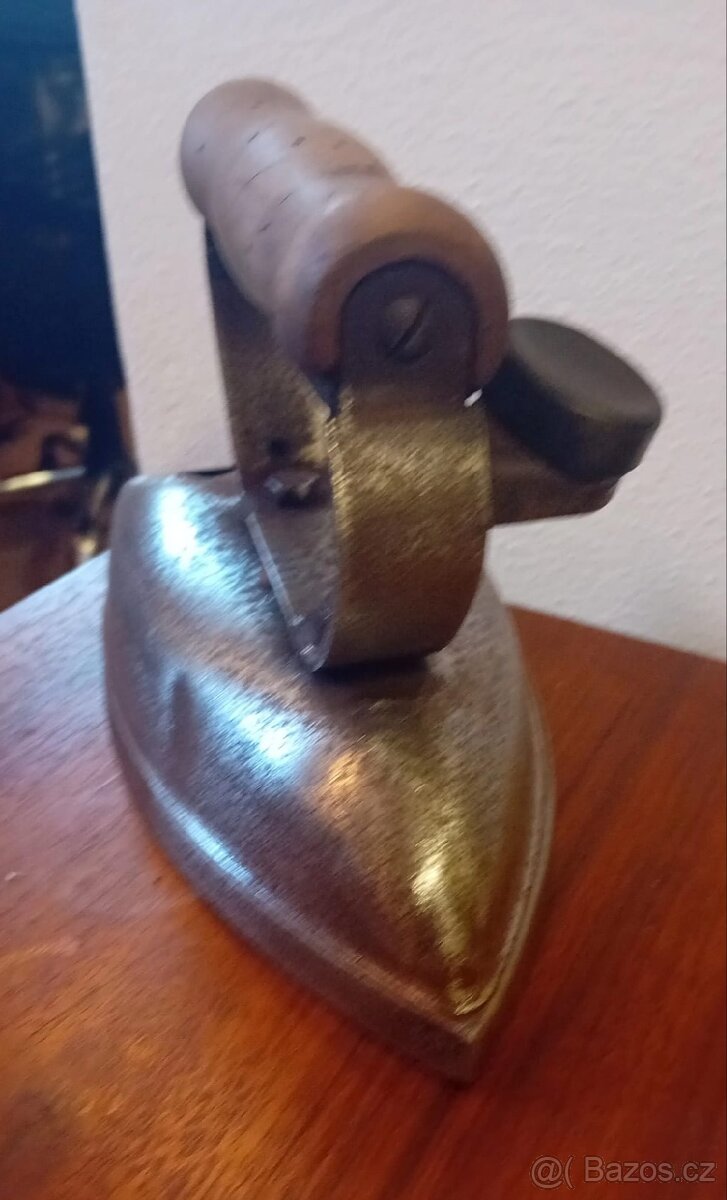 Stará žehlička - 3