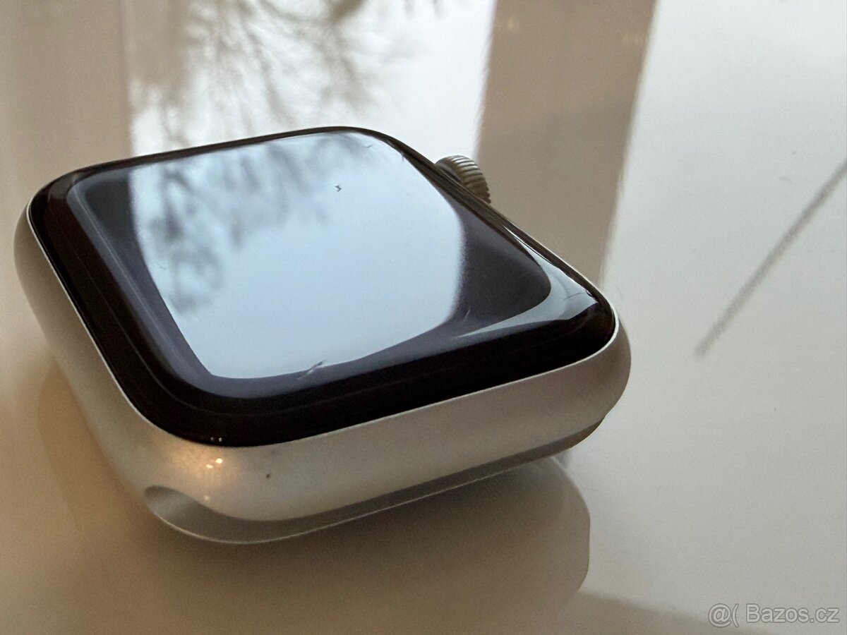 Apple Watch SE (1.gen) 40mm Silver - 3