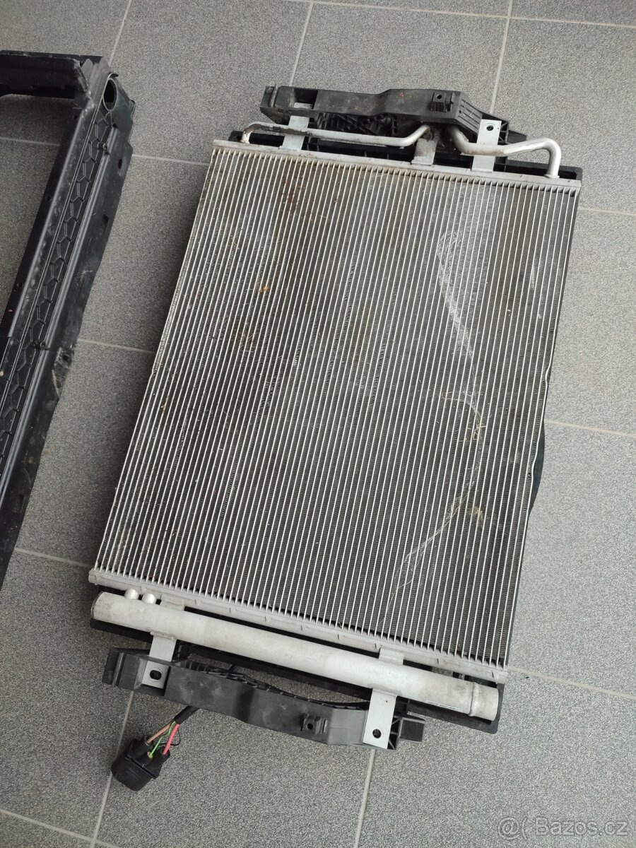 E-Golf VII stěna, chladič, výztuha - 3