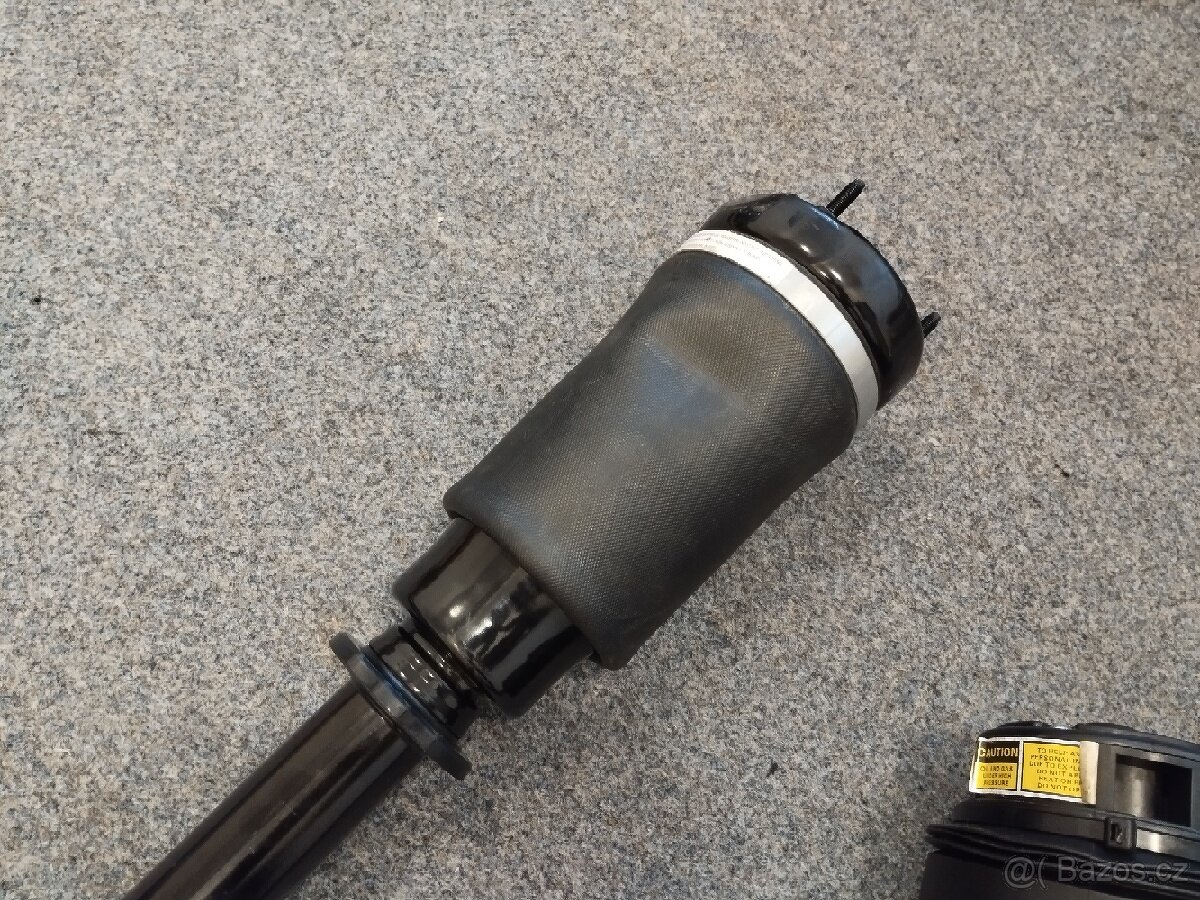 Měch Mercedes ML-W164,GL-X164. - 3