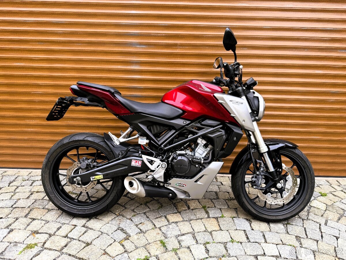 Honda CB 125R - 3
