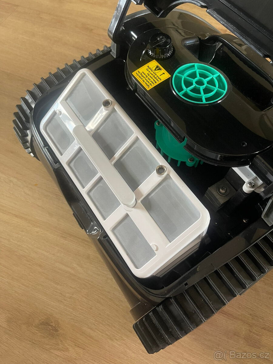 Bazénový vysavač WYBOT C1 - 3