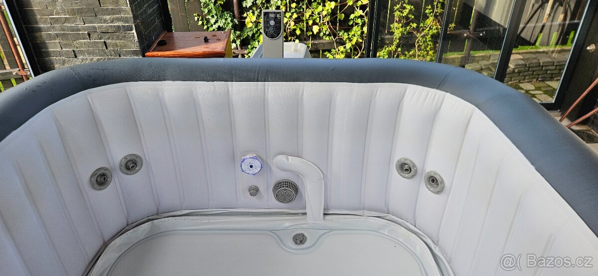 Masážní vířivka BEST WAY - 3