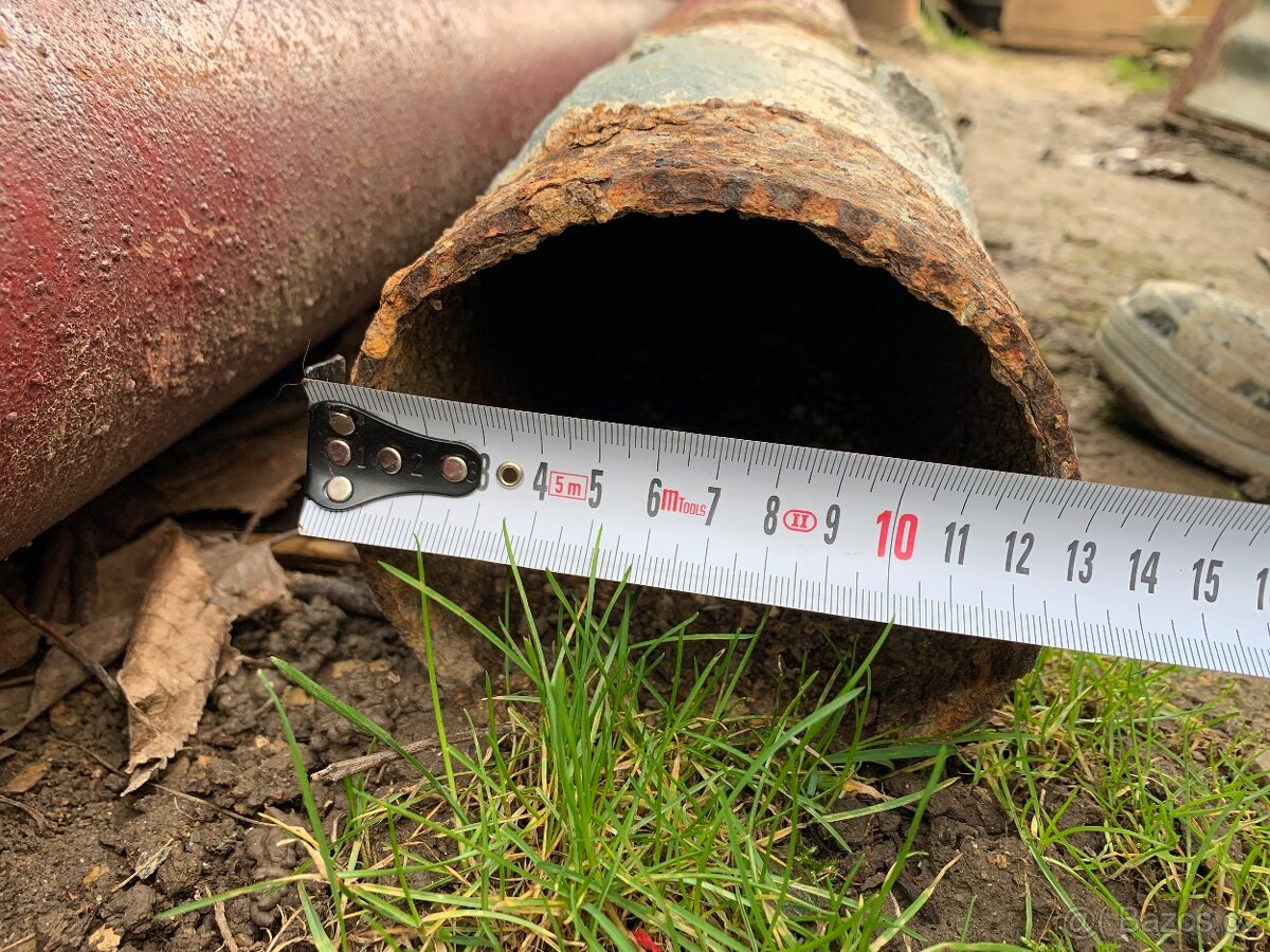 Trubky kovove stojky - 3